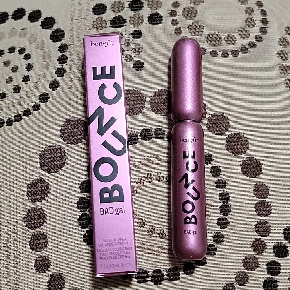 Benefit Bad Gal Bounce Mascara 8.5g - Picture 4 of 4